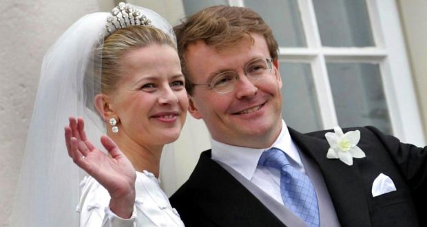 Johan Friso, son of Queen Beatrix, and Mabel Wisse Smit on the balcony of the Noordeinde Palace at their wedding in The Hague, April 24th, 2004. Photograph: Reuters