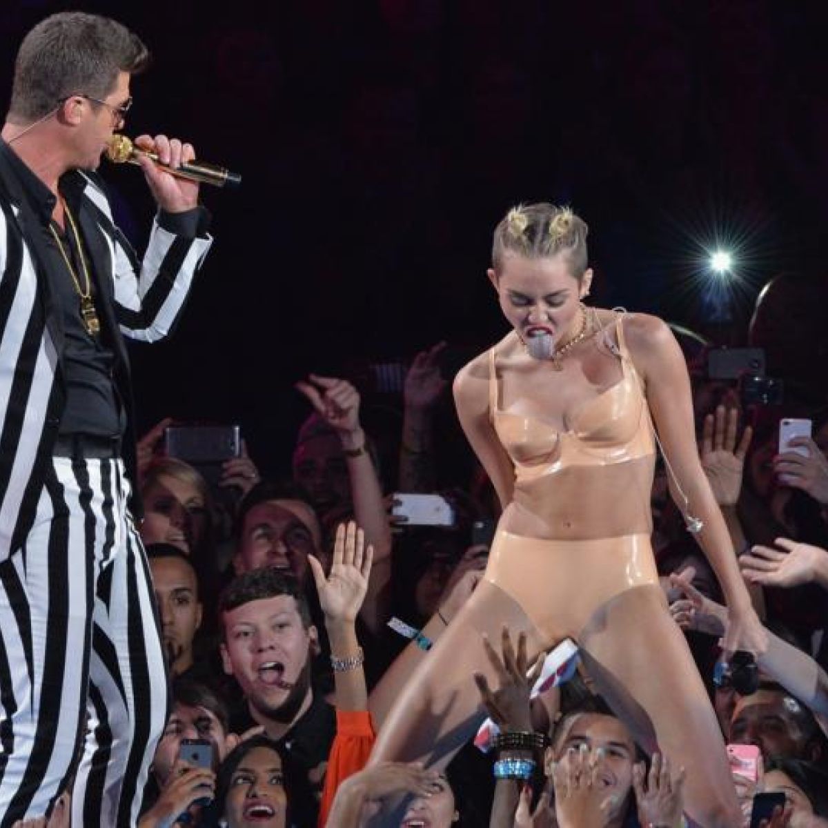 Miley Cyrus Hardcore Porn - Cyrus twerking reflects abusive society