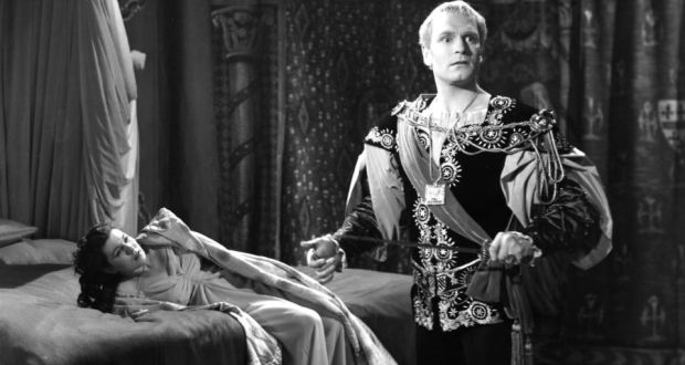 Laurence Olivier as Hamlet and Eileen Herlie as Queen Gertrude in Olivier’s film version of Shakespeare’s Hamlet. Photograph: Hulton Archive/Getty Images
