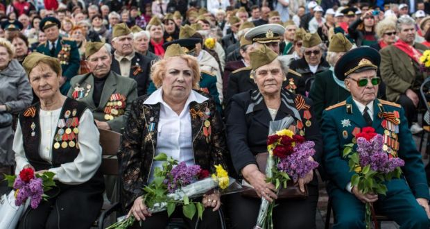 Veterans attend a ceremony to commemorate victims of the second World War in Donetsk on Ukraine’s Victory Day holiday yesterday. Photograph: Brendan Hoffman/Getty Images