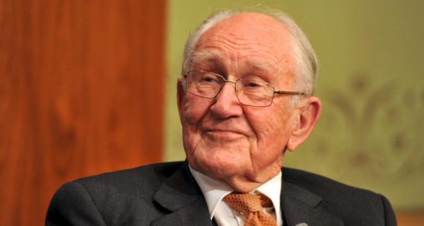 Malcolm Fraser: became increasingly estranged from his party, criticising its hardline stance on asylum seekers and its free-market policies. Photograph: EPA