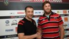 South African flanker Duane Vermeulen shakes hands with  Toulon president Mourad Boudjellal   after signing a three-year contract with the Top 14 club. Photo: Boris Horvat/AFP/Getty Images