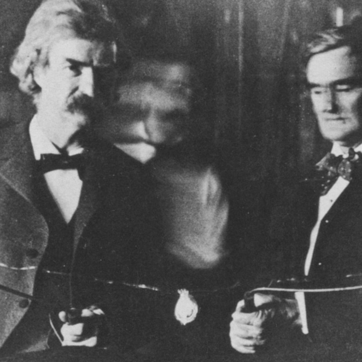 The electricity between Mark Twain and Nikola Tesla