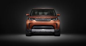 Land Rover’s   new seven-seat Discovery will be shown at the 2016 Paris motor show 