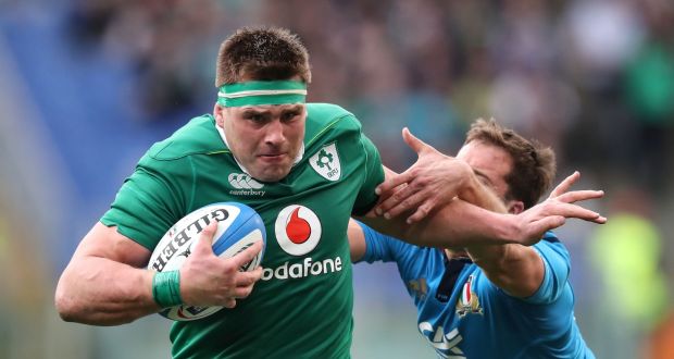 CJ Stander shows his determination as he brushes past an Italian  challenge at the Stadio Olimpico on Saturday. Photograph: Billy Stickland/Inpho 