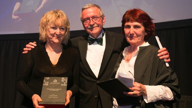 Franks McDonald, Judging Coordinator presents the Outstanding Contribution to Architecture award to Yvonne Farrell and Shelley McNamara, Grafton Architects.