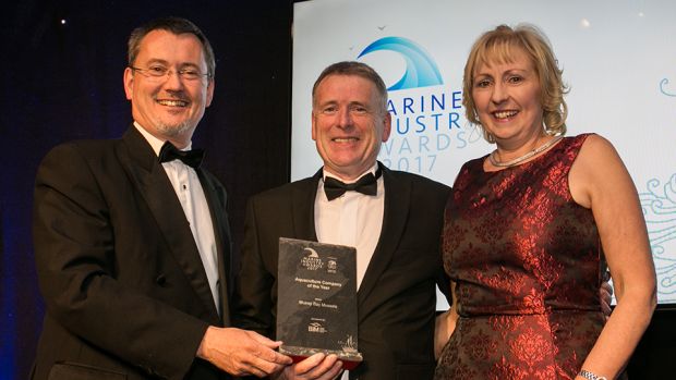 Jim O'Toole, CEO, Bord Iascaigh Mhara, BIM presents the Aquaculture Company of the Year award to Hugh and Bridget Wilhare, Mulroy Bay Mussels.