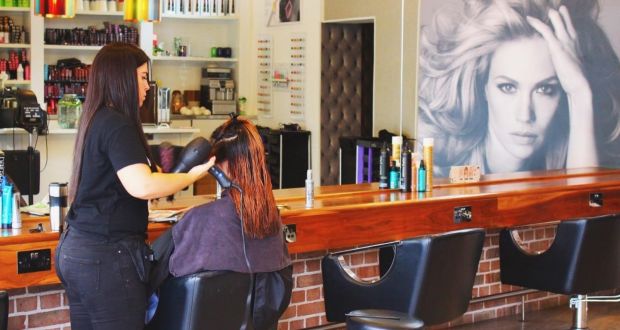 Quick Blow Dry Before Work Try Our Top 10 Early Opening Salons