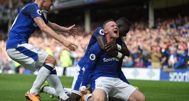 Rooney rescues Everton, Man City bulldoze Stoke Image