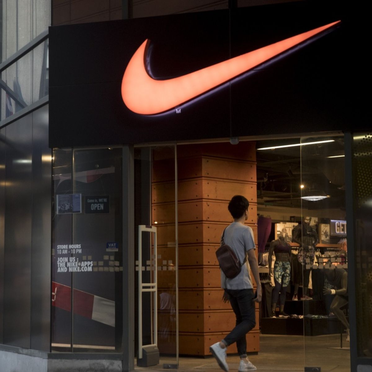 nike store in netherlands