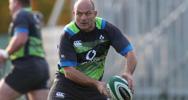 Rory Best training with the Ireland rugby squad at Carton House, Co Kildare. Photograph:  Billy Stickland/Inpho