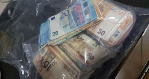 Bitcoin Mining Rig Seized As Irishmen Appear In Dutch Court - 