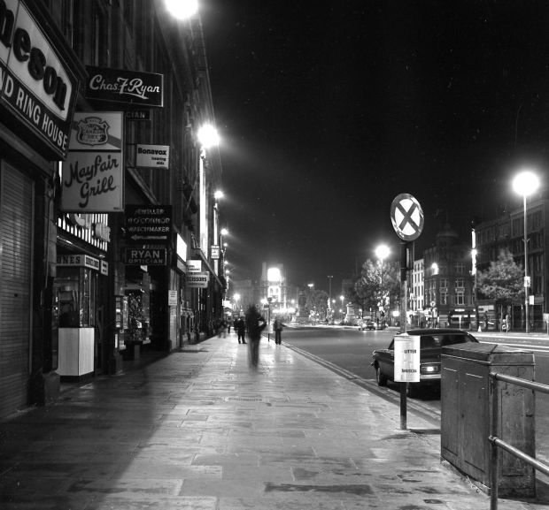 O’Connell St at night, 1973