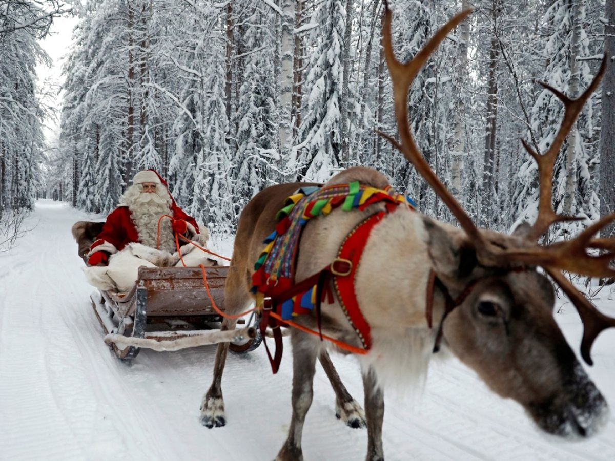 Global warming puts Santa's delivery system at risk