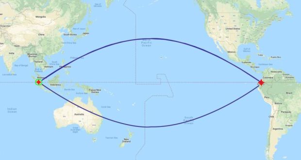 Flight plan: the geodesic arcs – one northerly, one southerly – show the shortest routes between Singapore and Quito. They are shorter than the line of the equator between the two points as Earth is not a perfect sphere