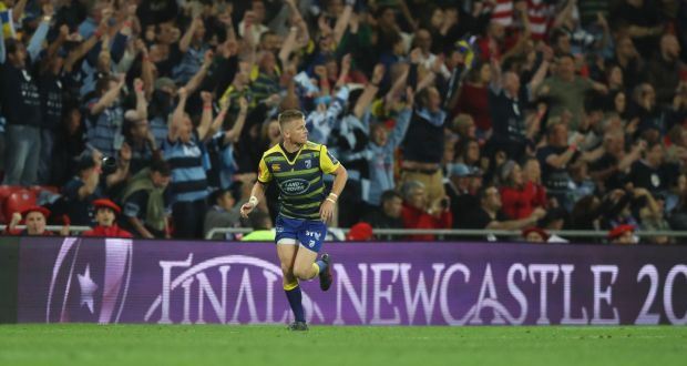 Gareth Anscombe turns after kicking the match winning penalty for Cardiff against Gloucester. Photograph: David Rogers/Getty