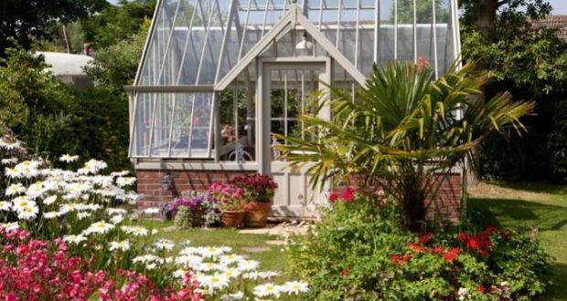 The Great Indoors How To Pick The Best Glasshouse For Your Garden