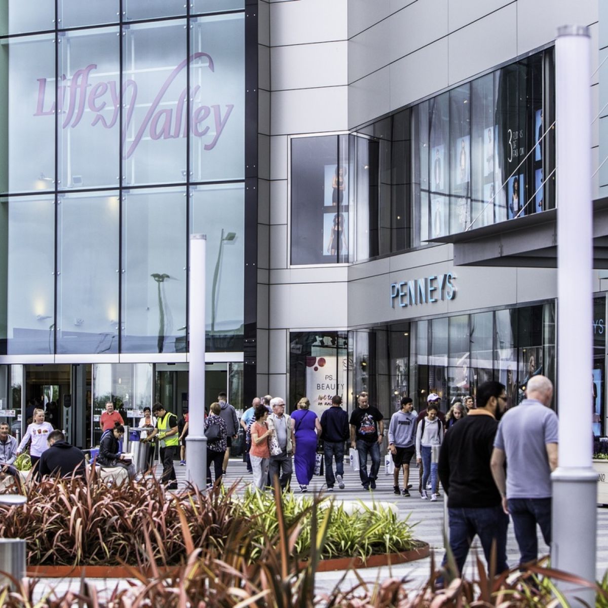 zara liffey valley opening hours