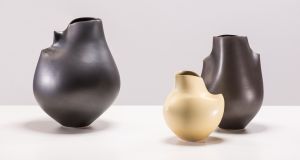 Sara Flynn, Spine Camer Vessels, 2017, porcelain
