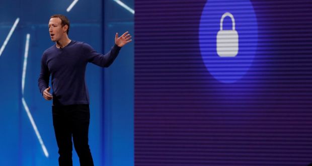 FILE PHOTO: Facebook CEO Mark Zuckerberg speaks at Facebook Inc's annual F8 developers conference in San Jose, California, U.S. May 1, 2018. REUTERS/Stephen Lam/File Photo