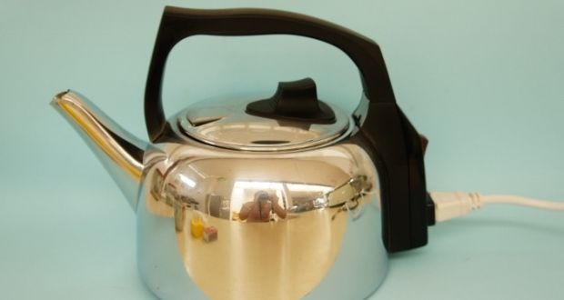 russell hobbs tea kettle
