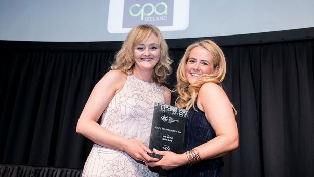 Gillian Peters, Business Development Director, CPA Ireland, presents the Young Accountant of the Year award to Kelly Mitchell, OASIS Group.