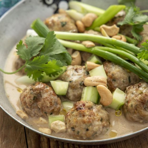 Thai pork meatballs