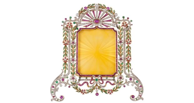 Diamond, ruby and emerald picture frame achieved €22,000 (€12,000-€22,000) through O’Reilly’s