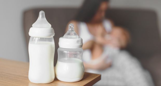 can you give formula while breastfeeding