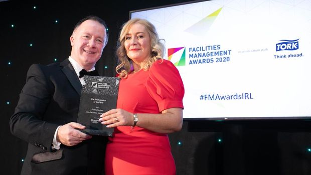 Colm Paul, Managing Director, IDreception.eu, a DBC Group initiative presents the FM Professional of the Year award to Úna Gallagher, Mitie Facilities Management.