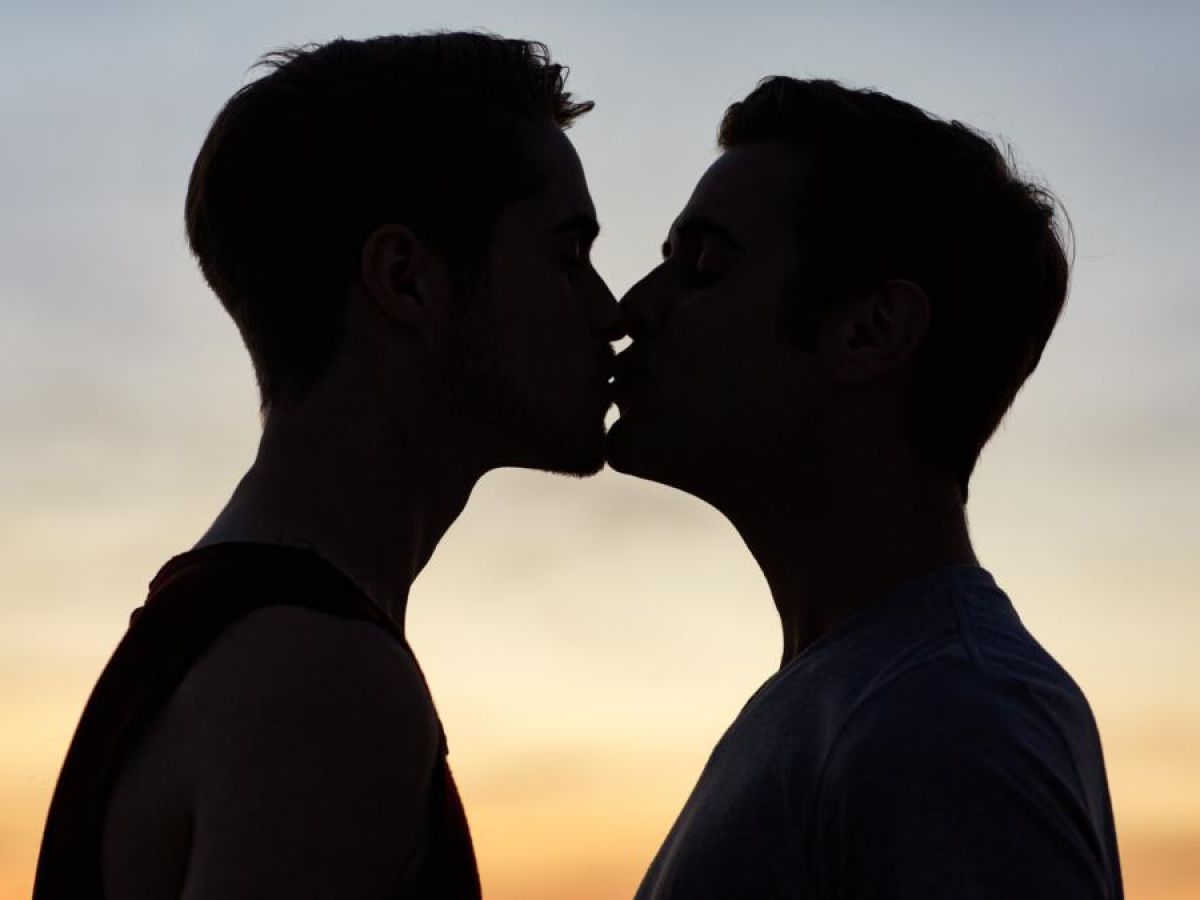GAY DATING WEBWERWE IN UAE