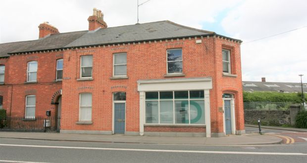 Number 344 South Circular Road in Dublin 8 offers potential for conversion to a period home within easy reach of Dublin city centre.