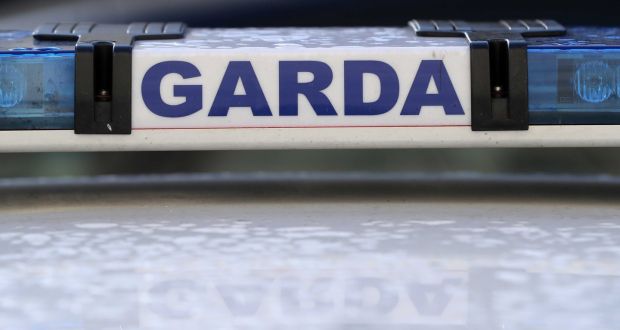 Gardaí seized five guns after a car was searched in Dublin on Tuesday. 