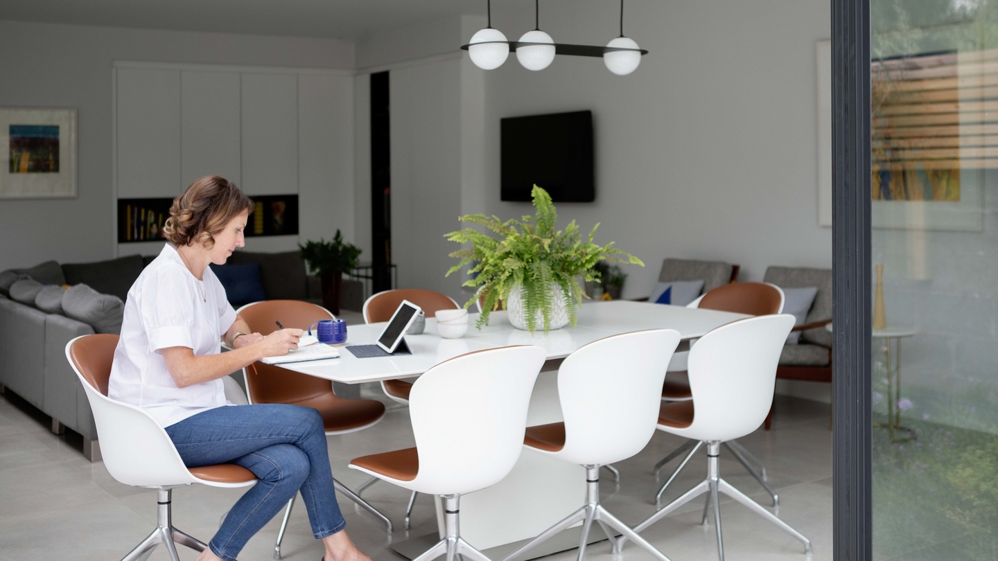 Dont Do It On The Kitchen Table And 7 More Tips For Working From Home