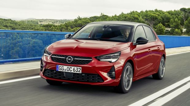 avontuur Opgewonden zijn Bediende Opel Corsa: French takeover helps German supermini reach new heights