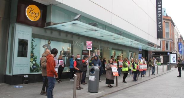 Debenhams staff protest outside the company’s store on Henry Street in Dublin on Friday. Photograph: Ronan McGreevy