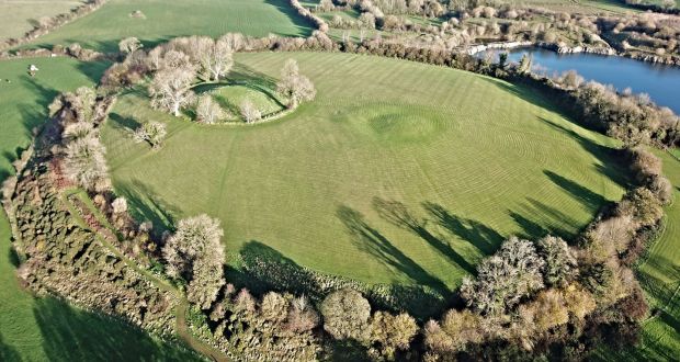 Archaeologists believe they have uncovered evidence of Iron Age temples and residences of early kings of Ulster at Navan Fort.