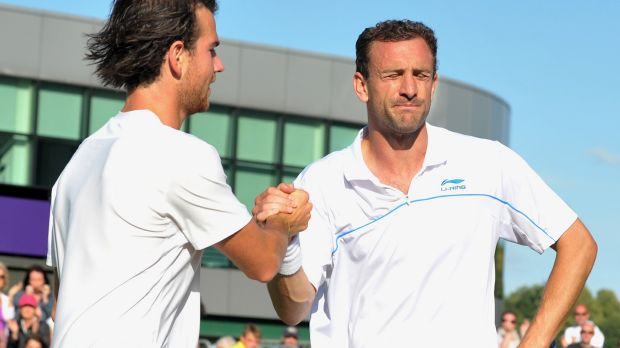 Mannarino and Niland shake hands after the match. Photo: Getty Images