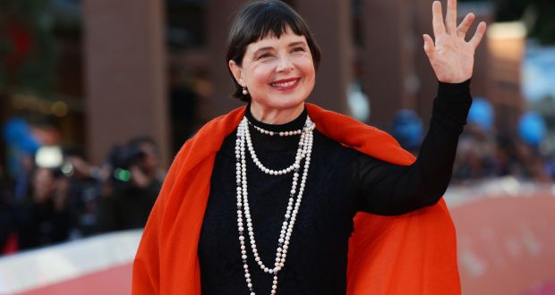  Isabella Rossellini walks the red carpet during the 10th Rome Film Fest at Auditorium Parco Della Musica on October 16, 2015 in Rome, Italy. Photograph:  Vittorio Zunino Celotto/Getty Images