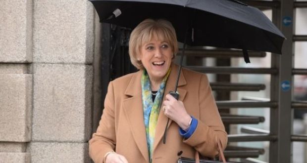 Minister for Social Protection Heather Humphreys said she had spoken to musicians and members of the entertainment industry directly and “they have explained that this would make life easier for them when it comes to one-off gigs”. File photograph: Dara MacDónaill