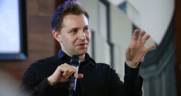 Privacy activist Max Schrems has been invited to appear on April 27th before the Oireachtas justice committee to discuss his complaint against Facebook’s user-data policies