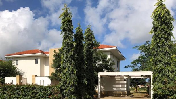 Această vilă este situată în Kilifi, Kenya, într-o amenajare de 22 de case de lux pe 150 de acri