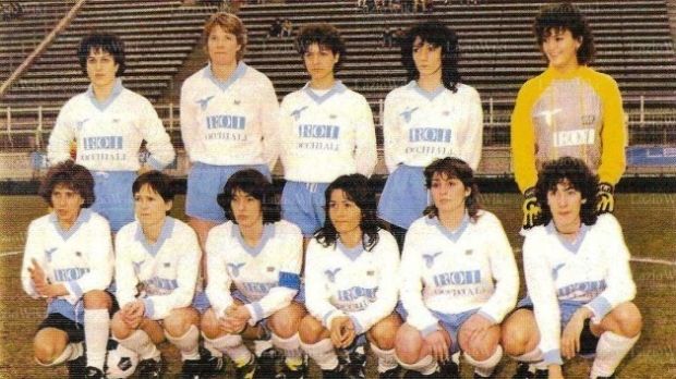 The Lazio team pictured in 1985. Anne is in the front row, second from the left.