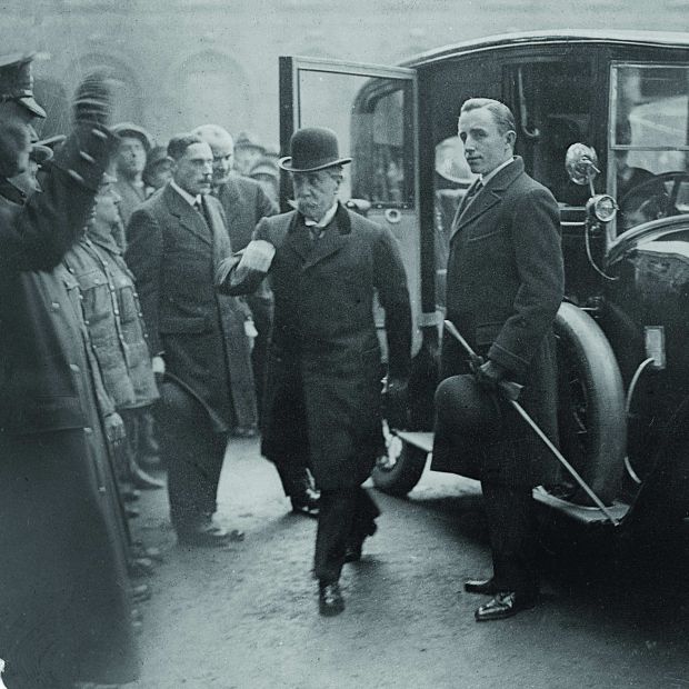 Edmund Bernard FitzAlan-Howard arrives at Dublin Castle on January 16th to meet the Provisional Government. Photograph: National Library of Ireland