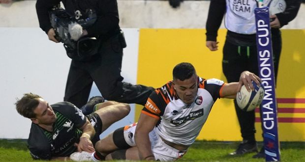 Hosea Saumaki scores Leicester’s late winning try against Connacht. Photograph: Brian Lawless/PA