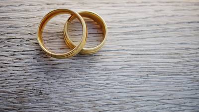 Couple challenge registrar’s refusal to allow them to marry