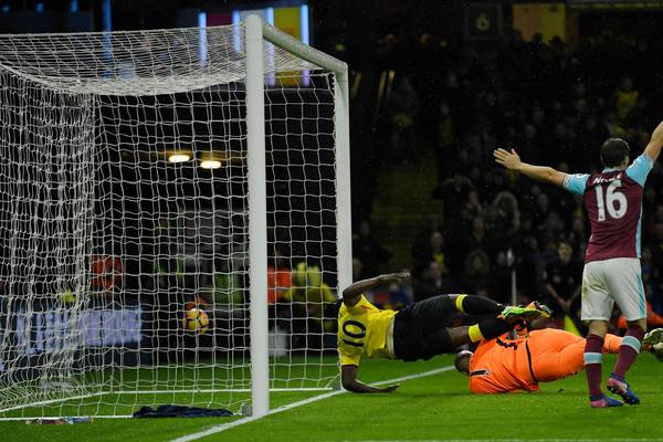 West Ham salvage a point at Watford despite late red card