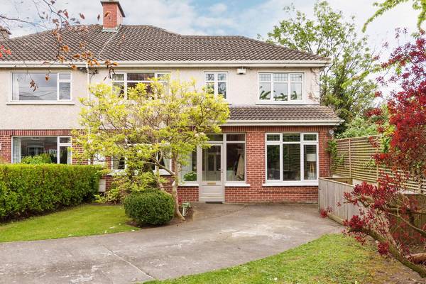 Family-friendly home in Templeogue close to shops and schools