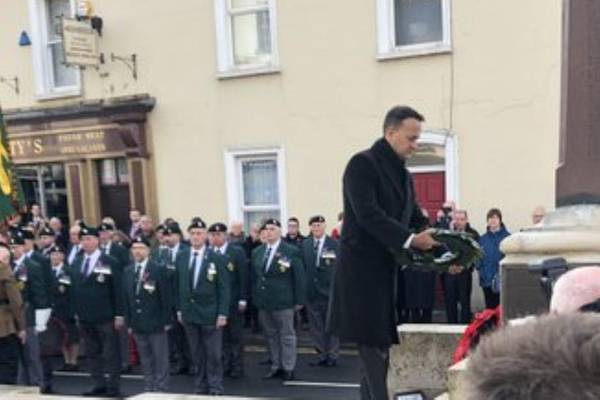 Varadkar joins Foster in Enniskillen for Remembrance Sunday