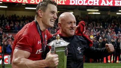 Wales want to hold talks with outgoing Shaun Edwards